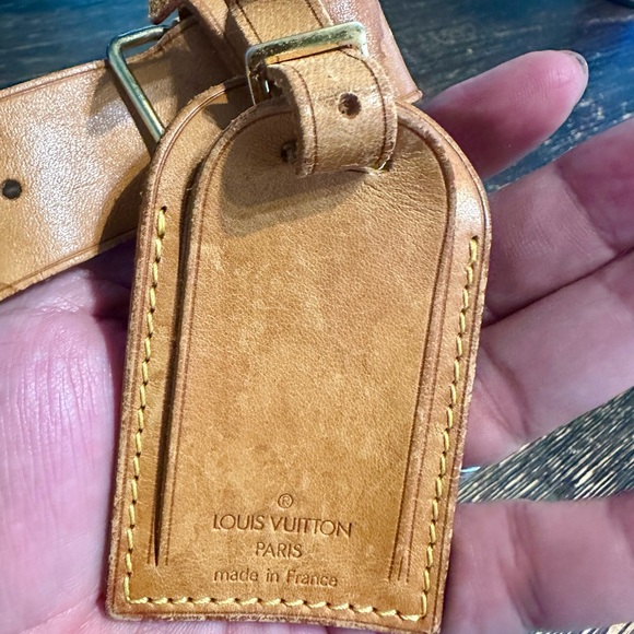 Louis Vuitton luggage tag authentic - Picture 2 of 4